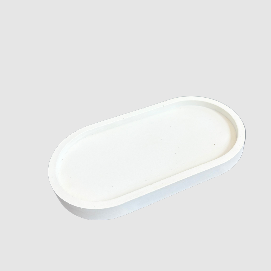 Plateau ovale en béton blanc