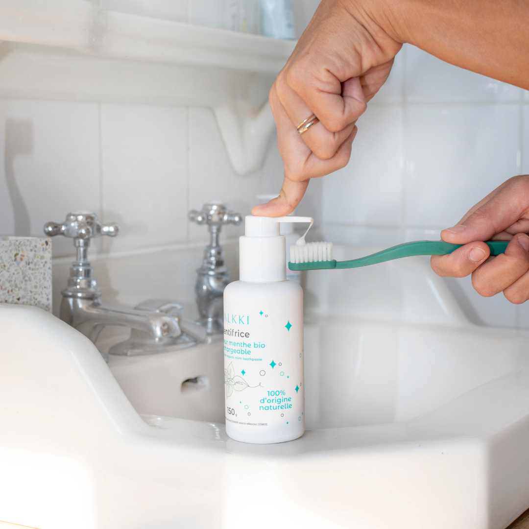 Comment choisir un bon dentifrice ? Les 5 critères à connaître